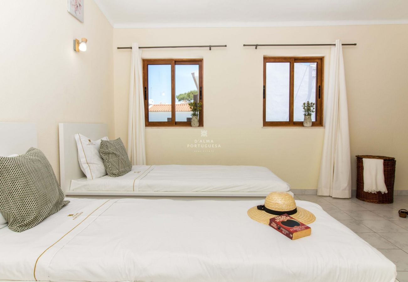 Villa em Albufeira - Villa Girassol - By D´alma Portuguesa