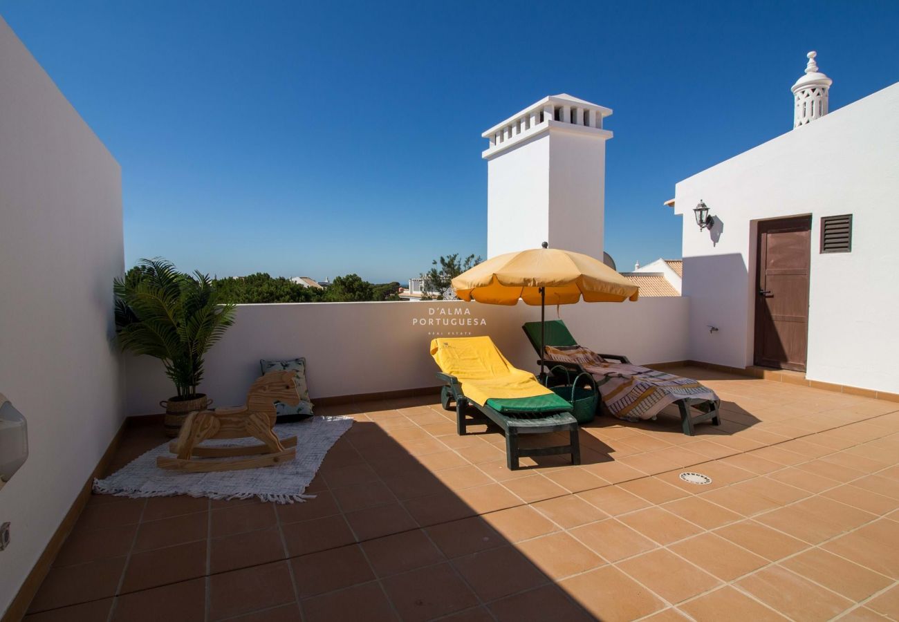 Apartamento em Albufeira - Pine View Falésia Beach by D'Alma Portuguesa