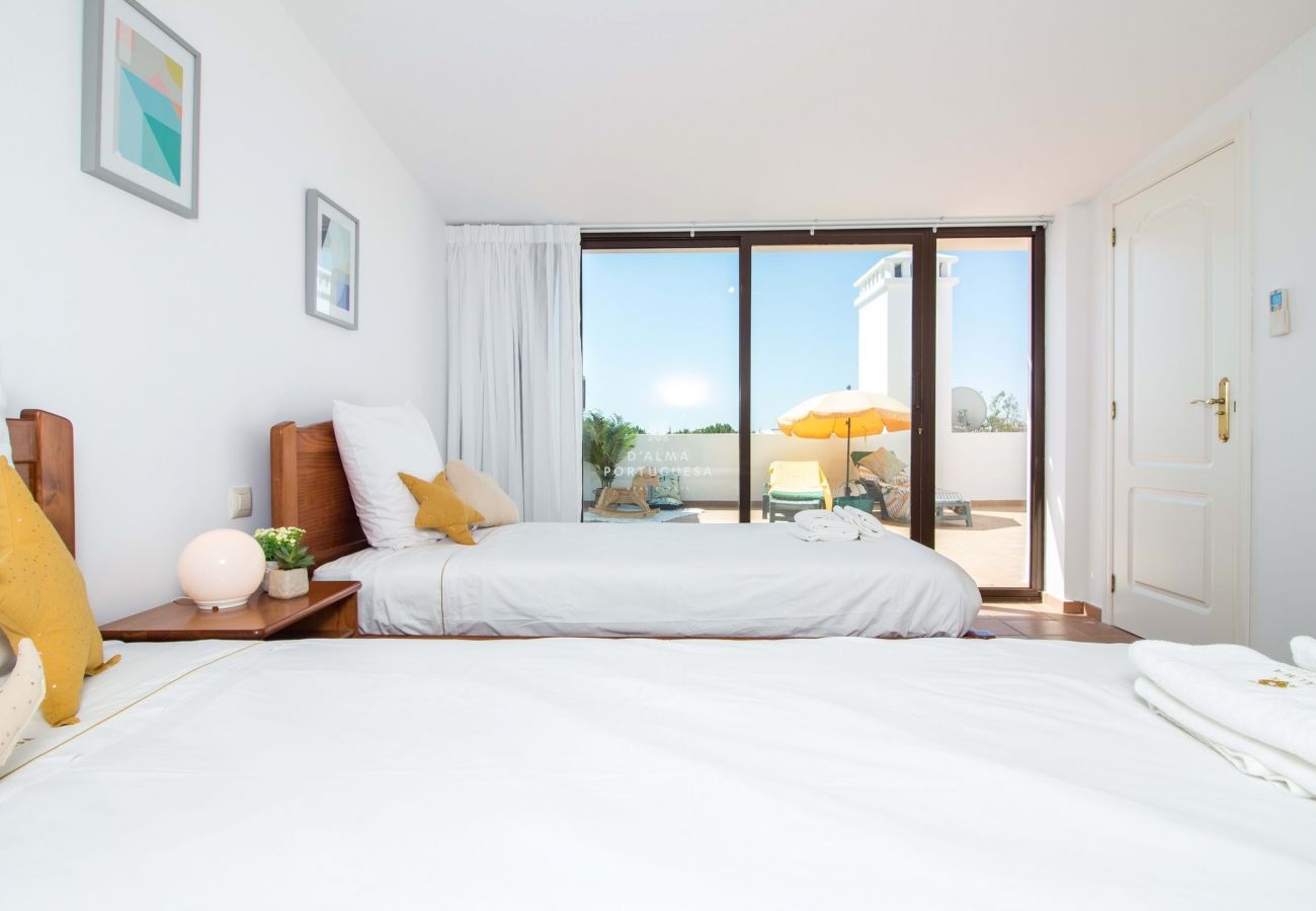Apartamento em Albufeira - Pine View Falésia Beach by D'Alma Portuguesa