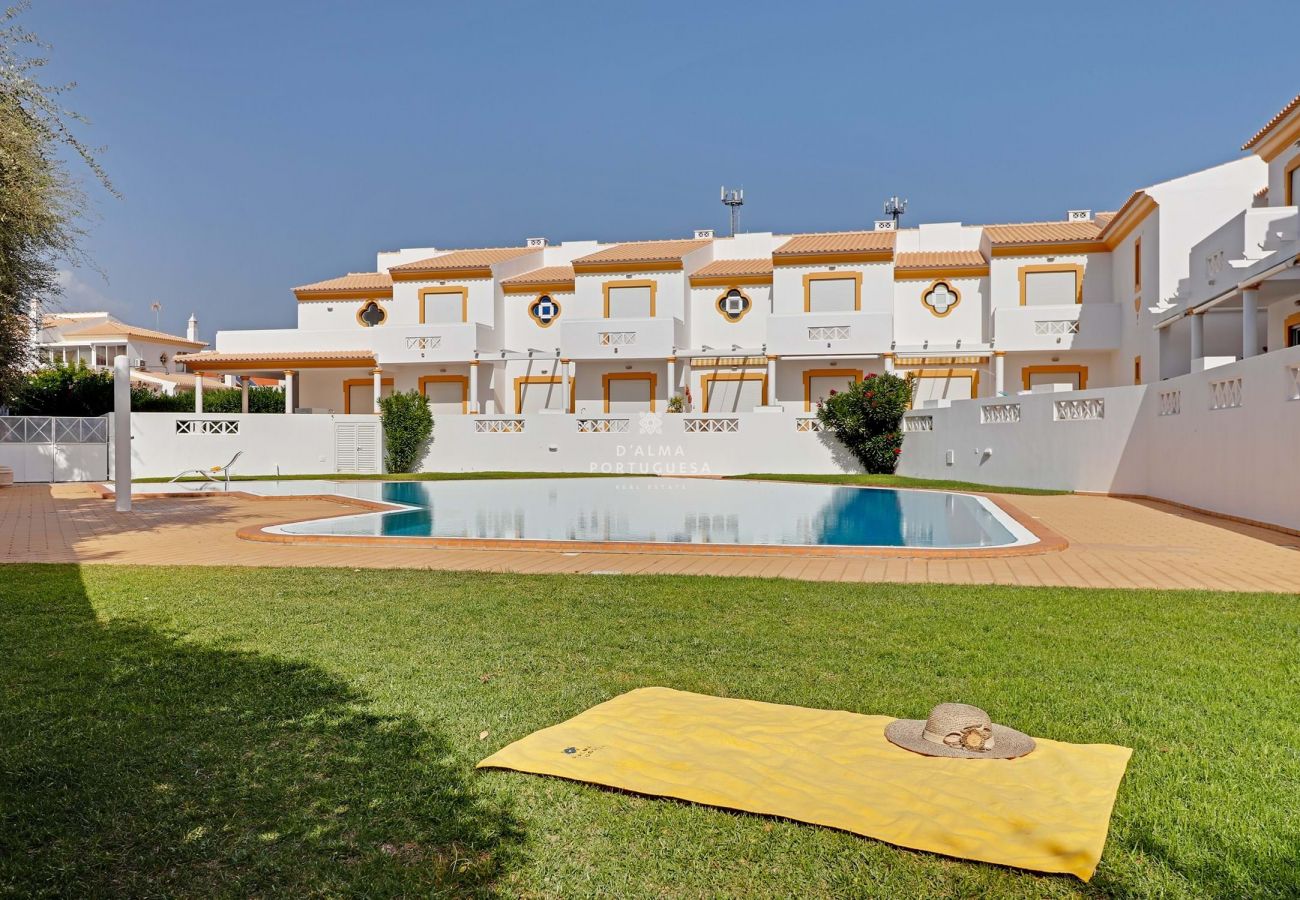 Villa em Olhos D´Água - Villa Açoteias - By D´alma Portuguesa
